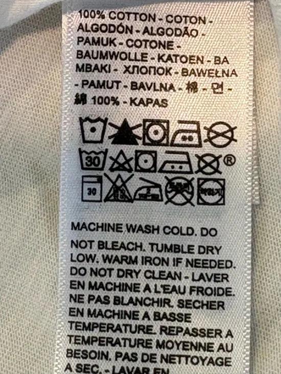 Levi’s White Logo Graphic Tee XL NWT Classic Red Batwing Cotton - Picture 7 of 9